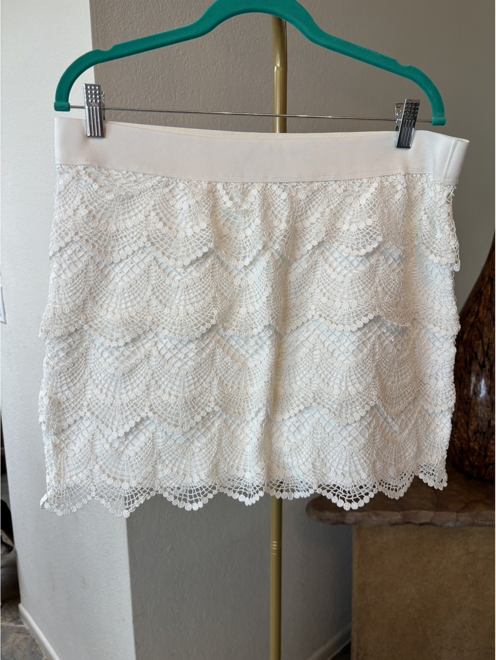 Bethany Moda Crochet-pattern mini skirt Size XL